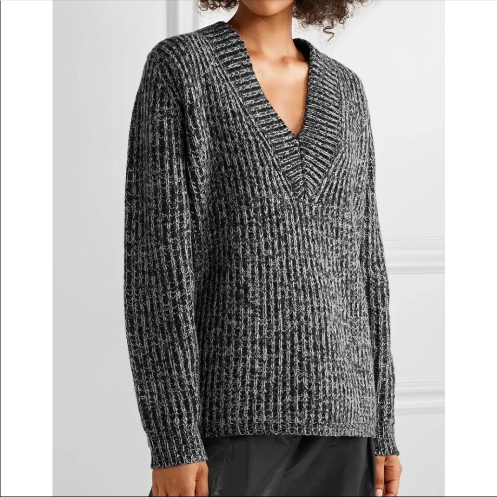 $480 Acne Studios Keborah wool v neck sweater size small